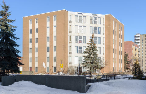 2300 Rue Ward 301 Montréal, QC H4M 2V3